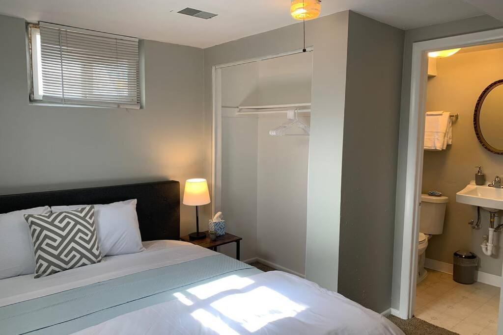 3 King Beds + Bunk Beds On Broadway Villa ลิตเติลตัน ภายนอก รูปภาพ